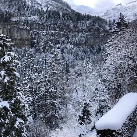 Monteilly A6 * Champéry